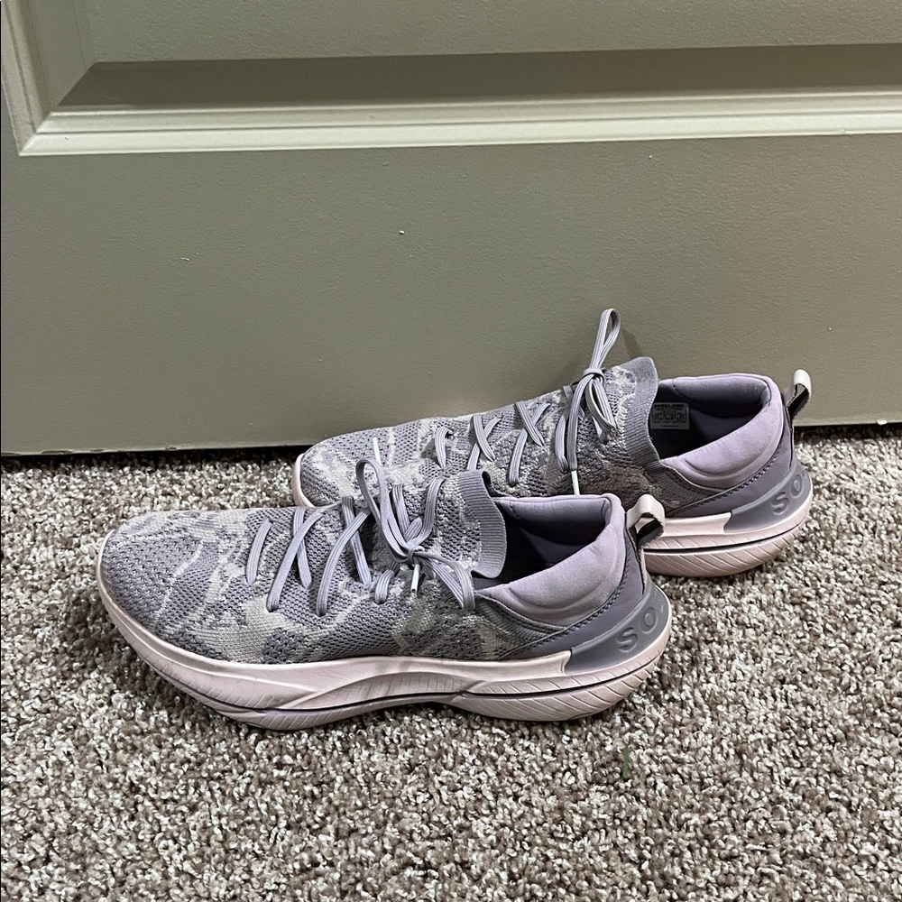 Sorel athletic shoes Purple 9.5 - Picture 2 of 6